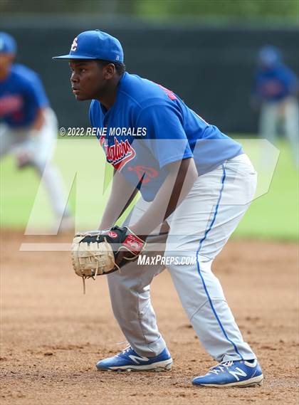 Thumbnail 2 in Serra vs La Salle photogallery.