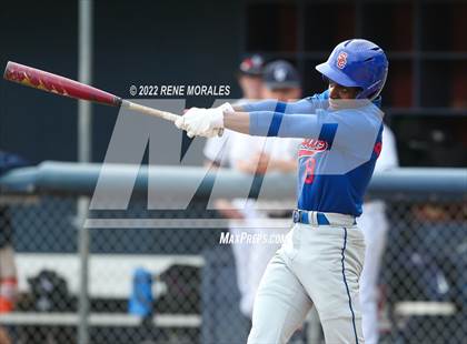 Thumbnail 1 in Serra vs La Salle photogallery.