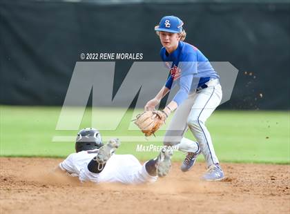 Thumbnail 2 in Serra vs La Salle photogallery.