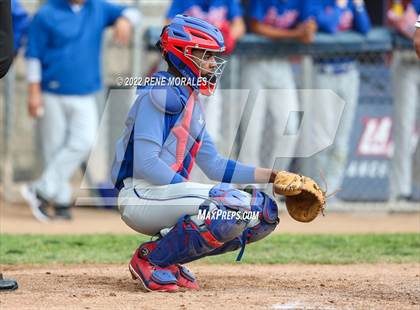 Thumbnail 2 in Serra vs La Salle photogallery.