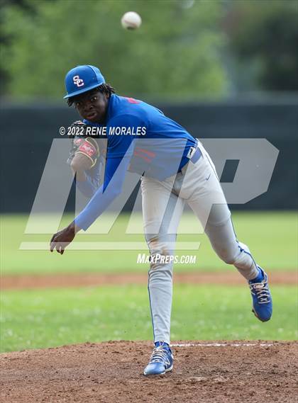 Thumbnail 3 in Serra vs La Salle photogallery.