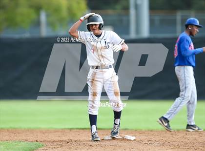 Thumbnail 1 in Serra vs La Salle photogallery.