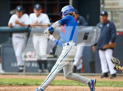 Thumbnail 2 in Serra vs La Salle photogallery.