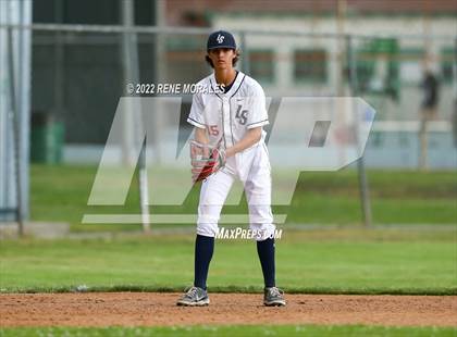 Thumbnail 1 in Serra vs La Salle photogallery.