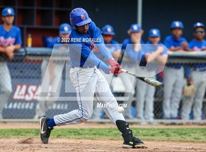 Thumbnail 3 in Serra vs La Salle photogallery.