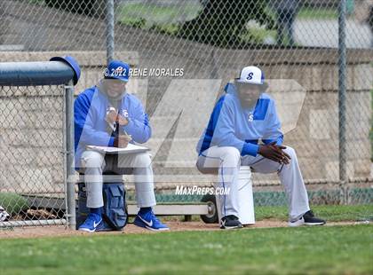 Thumbnail 1 in Serra vs La Salle photogallery.