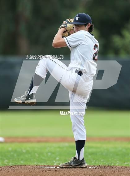 Thumbnail 3 in Serra vs La Salle photogallery.
