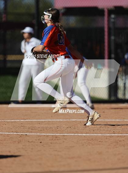 Thumbnail 2 in Legend vs. Cherokee Trail (CHSAA 5A 1st Round Playoff) photogallery.
