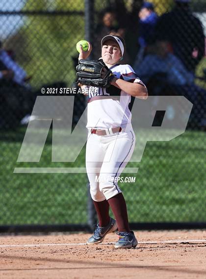 Thumbnail 2 in Legend vs. Cherokee Trail (CHSAA 5A 1st Round Playoff) photogallery.