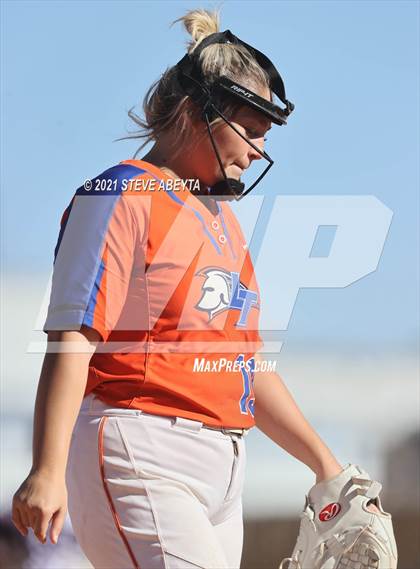 Thumbnail 3 in Legend vs. Cherokee Trail (CHSAA 5A 1st Round Playoff) photogallery.