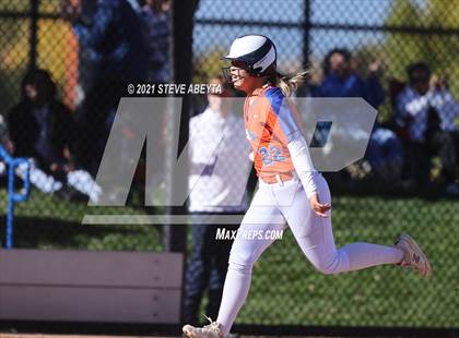 Thumbnail 2 in Legend vs. Cherokee Trail (CHSAA 5A 1st Round Playoff) photogallery.