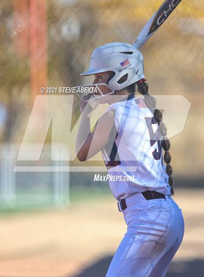 Thumbnail 2 in Legend vs. Cherokee Trail (CHSAA 5A 1st Round Playoff) photogallery.