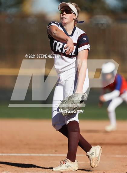 Thumbnail 3 in Legend vs. Cherokee Trail (CHSAA 5A 1st Round Playoff) photogallery.