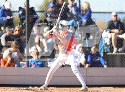 Thumbnail 1 in Legend vs. Cherokee Trail (CHSAA 5A 1st Round Playoff) photogallery.