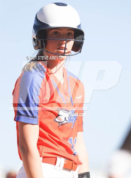 Thumbnail 2 in Legend vs. Cherokee Trail (CHSAA 5A 1st Round Playoff) photogallery.