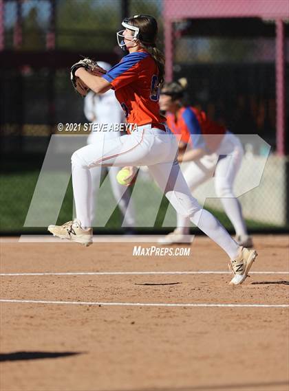Thumbnail 3 in Legend vs. Cherokee Trail (CHSAA 5A 1st Round Playoff) photogallery.