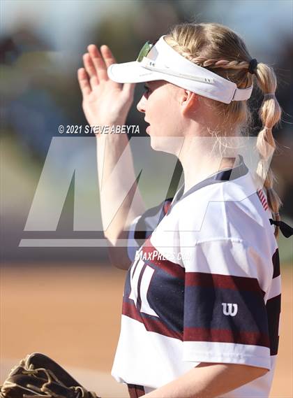 Thumbnail 3 in Legend vs. Cherokee Trail (CHSAA 5A 1st Round Playoff) photogallery.