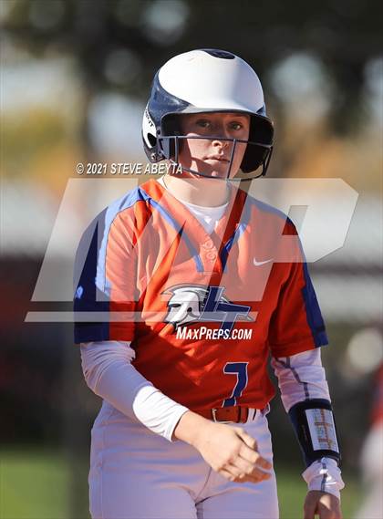 Thumbnail 3 in Legend vs. Cherokee Trail (CHSAA 5A 1st Round Playoff) photogallery.