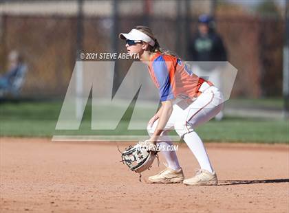 Thumbnail 3 in Legend vs. Cherokee Trail (CHSAA 5A 1st Round Playoff) photogallery.