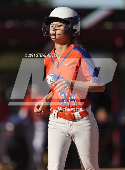 Thumbnail 3 in Legend vs. Cherokee Trail (CHSAA 5A 1st Round Playoff) photogallery.