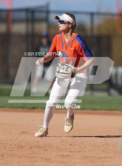Thumbnail 1 in Legend vs. Cherokee Trail (CHSAA 5A 1st Round Playoff) photogallery.