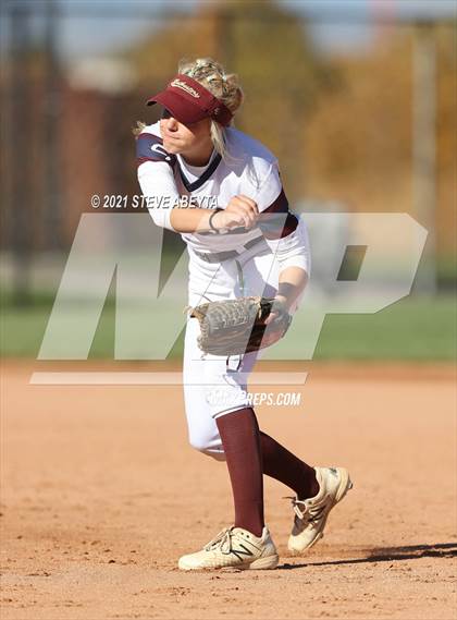 Thumbnail 1 in Legend vs. Cherokee Trail (CHSAA 5A 1st Round Playoff) photogallery.