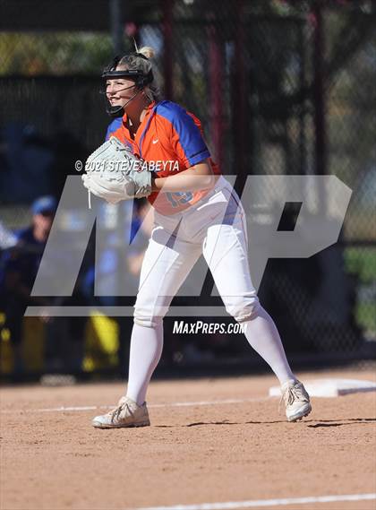 Thumbnail 3 in Legend vs. Cherokee Trail (CHSAA 5A 1st Round Playoff) photogallery.