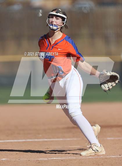 Thumbnail 3 in Legend vs. Cherokee Trail (CHSAA 5A 1st Round Playoff) photogallery.