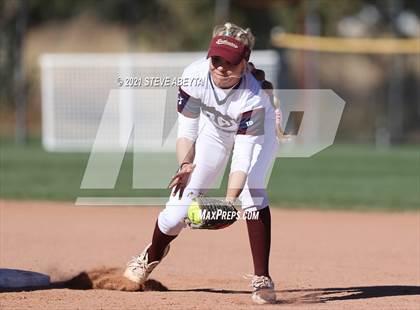 Thumbnail 1 in Legend vs. Cherokee Trail (CHSAA 5A 1st Round Playoff) photogallery.