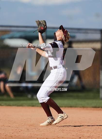 Thumbnail 3 in Legend vs. Cherokee Trail (CHSAA 5A 1st Round Playoff) photogallery.