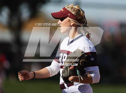 Thumbnail 3 in Legend vs. Cherokee Trail (CHSAA 5A 1st Round Playoff) photogallery.