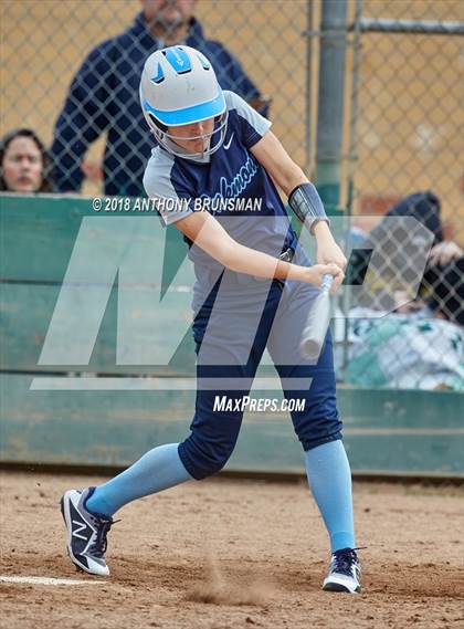 Thumbnail 1 in Oakmont vs. Reed (Preseason Tournament) photogallery.