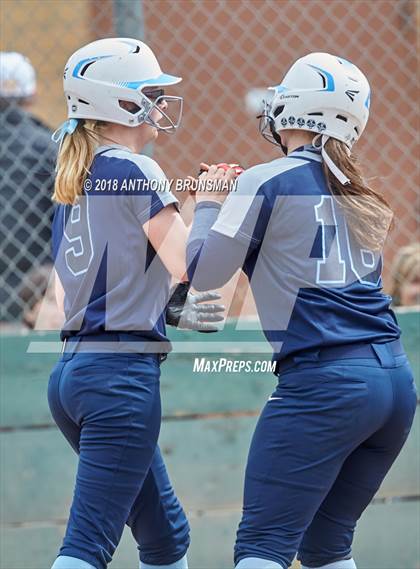 Thumbnail 3 in Oakmont vs. Reed (Preseason Tournament) photogallery.