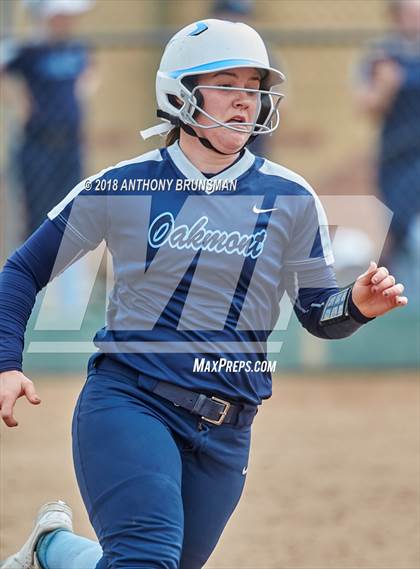 Thumbnail 1 in Oakmont vs. Reed (Preseason Tournament) photogallery.
