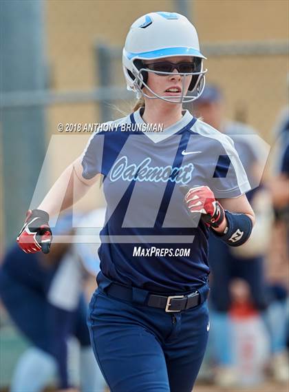 Thumbnail 2 in Oakmont vs. Reed (Preseason Tournament) photogallery.