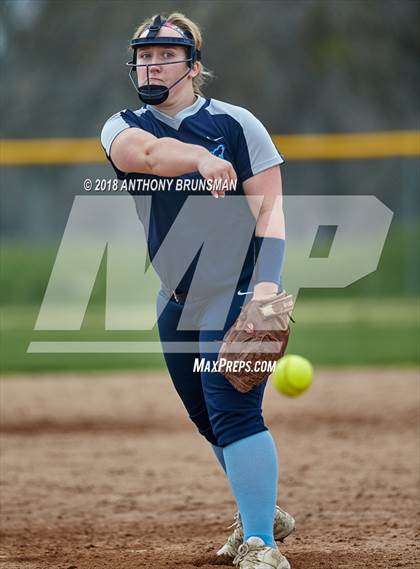 Thumbnail 3 in Oakmont vs. Reed (Preseason Tournament) photogallery.