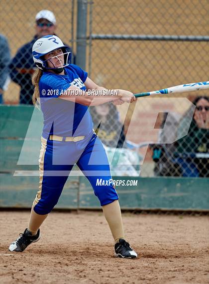 Thumbnail 3 in Oakmont vs. Reed (Preseason Tournament) photogallery.