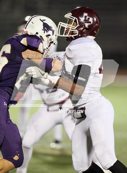 Thumbnail 2 in Lockhart @ Marble Falls photogallery.
