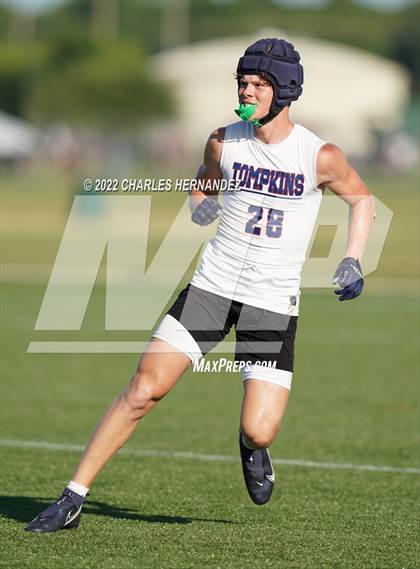 Thumbnail 2 in Harker Heights vs Tompkins (Texas 7 on 7 State Qualifier) photogallery.