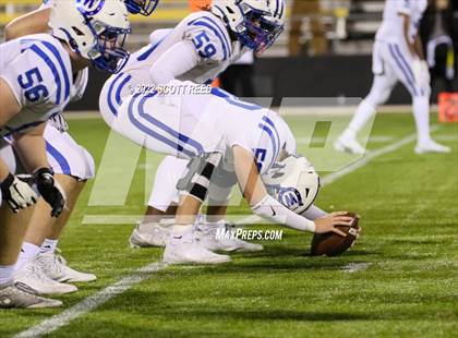 Thumbnail 3 in Steubenville vs. Wyoming (OHSAA Div 4 State Semifinal) photogallery.