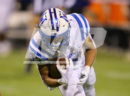 Thumbnail 2 in Steubenville vs. Wyoming (OHSAA Div 4 State Semifinal) photogallery.