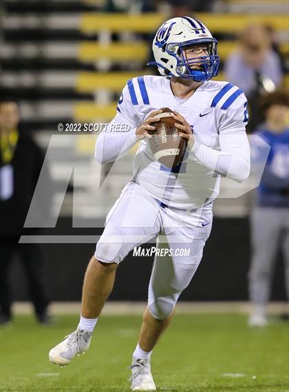 Thumbnail 2 in Steubenville vs. Wyoming (OHSAA Div 4 State Semifinal) photogallery.