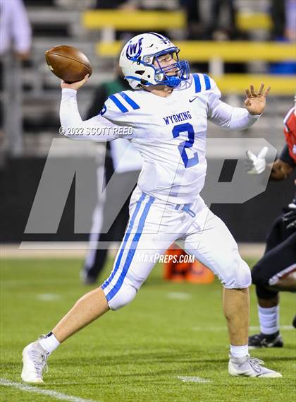 Thumbnail 2 in Steubenville vs. Wyoming (OHSAA Div 4 State Semifinal) photogallery.
