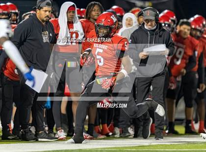 Thumbnail 1 in Chapel Hill vs. Kilgore (UIL 4A DI Regional Final) photogallery.