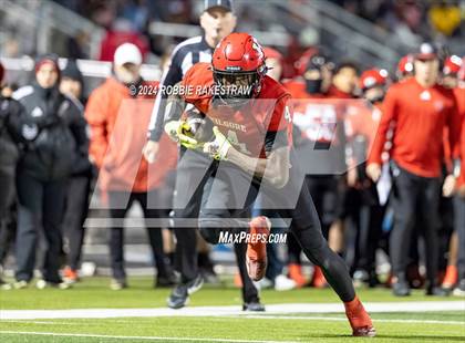 Thumbnail 1 in Chapel Hill vs. Kilgore (UIL 4A DI Regional Final) photogallery.