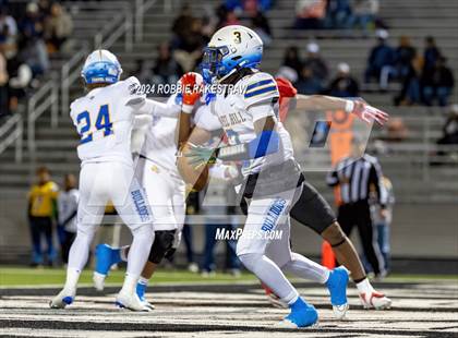 Thumbnail 3 in Chapel Hill vs. Kilgore (UIL 4A DI Regional Final) photogallery.