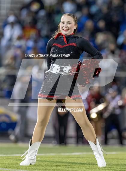 Thumbnail 2 in Chapel Hill vs. Kilgore (UIL 4A DI Regional Final) photogallery.