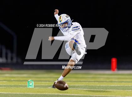 Thumbnail 3 in Chapel Hill vs. Kilgore (UIL 4A DI Regional Final) photogallery.
