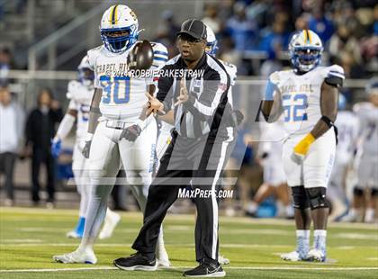 Thumbnail 3 in Chapel Hill vs. Kilgore (UIL 4A DI Regional Final) photogallery.