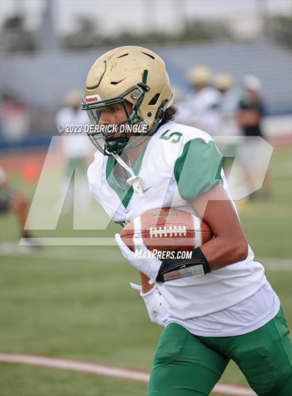 Thumbnail 3 in Bishop Hendricken @ Kellenberg Memorial photogallery.